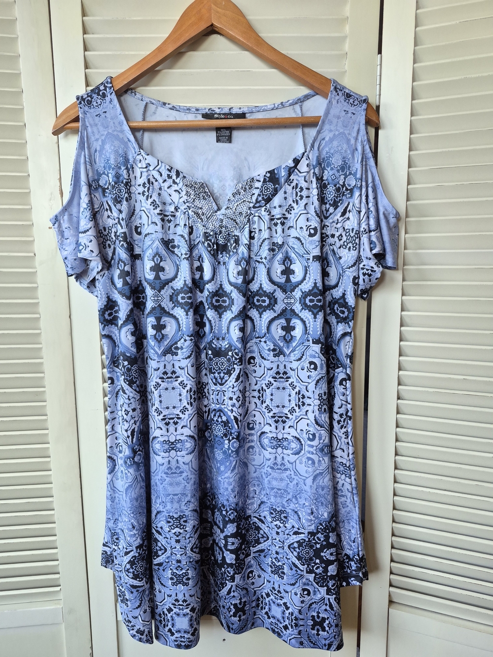 Style & Co. Light Blue and Navy Cold-Shoulder Tunic